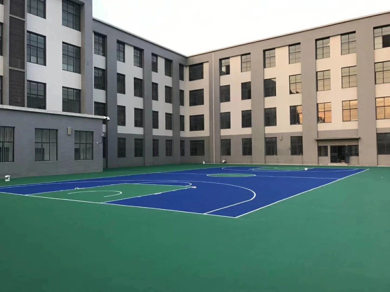 山東濟(jì)南硅pu塑膠籃球場地|籃球場圍網(wǎng)|塑膠籃球場地|丙烯酸籃球場|體育運(yùn)動圍網(wǎng)
