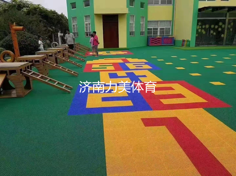 幼兒園懸浮地板.jpg 幼兒園懸浮地板.jpg