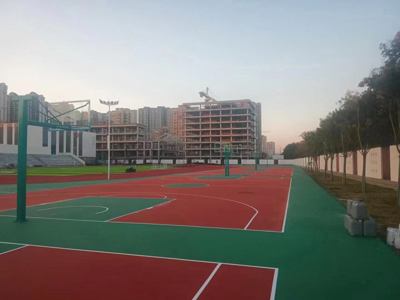 硅pu塑膠籃球場地.jpg 硅pu塑膠籃球場地.jpg
